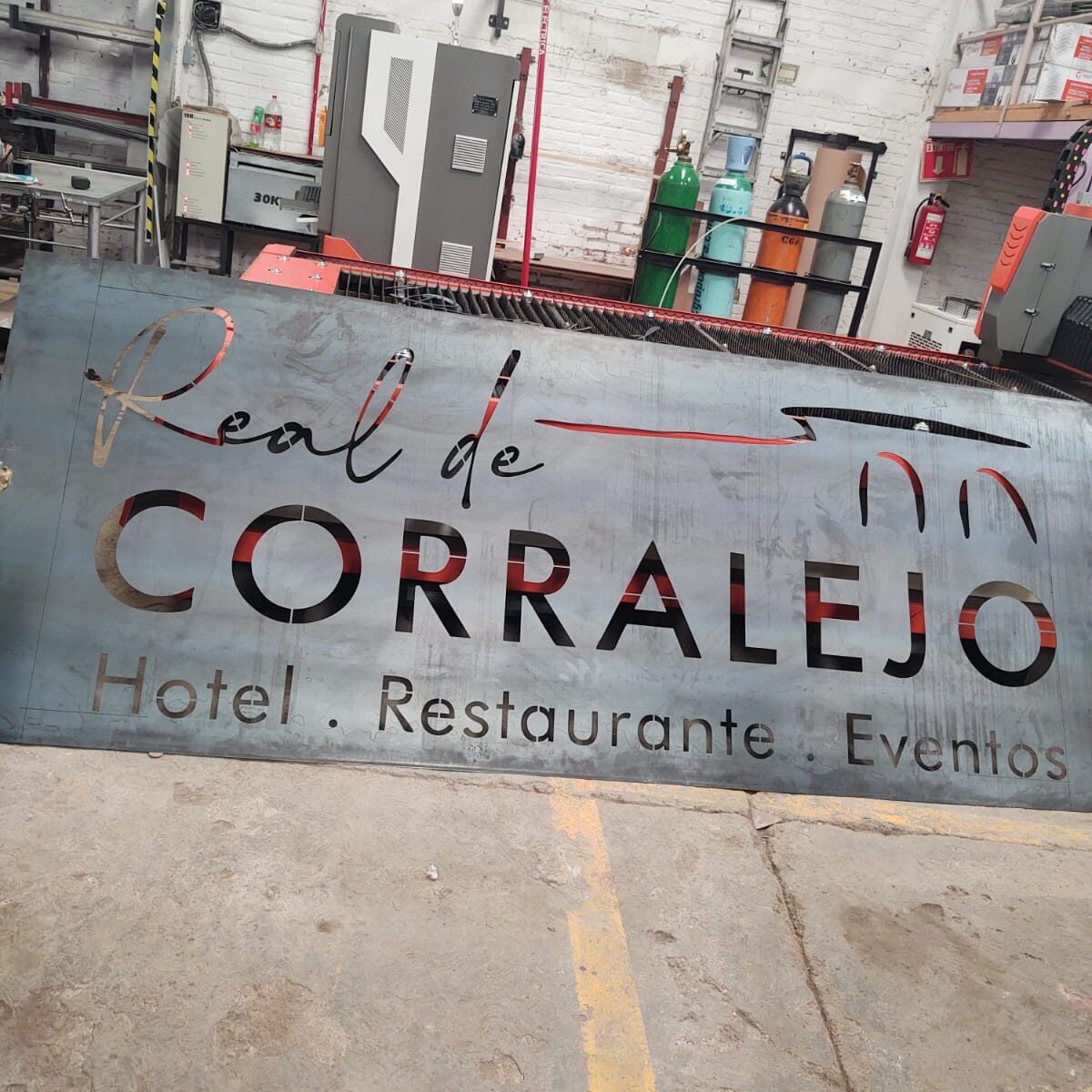 Anuncio metal celaya